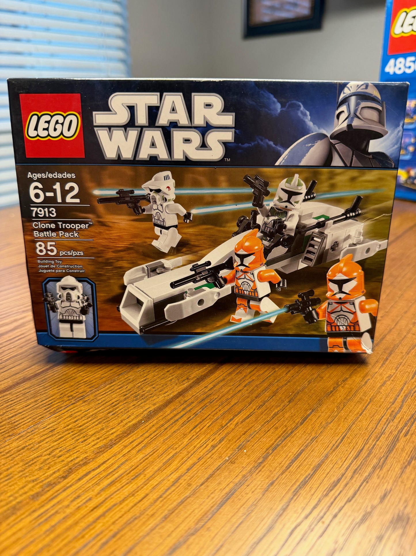 LEGO Star Wars Clone Trooper Battle Pack 7913 RETIRED